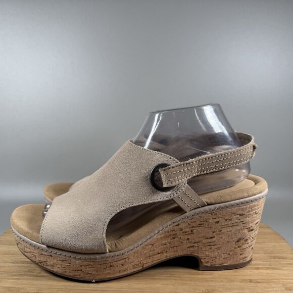 Clarks Women's Giselle Loop Wedge Sandal Beige Size 10 M - Picture 3 of 7